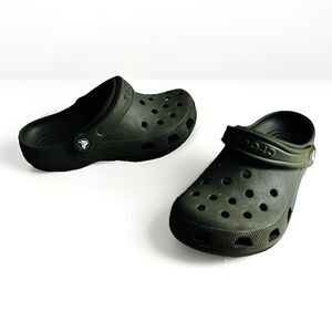 Crocs Green Classic Clogs Shoes Men's Size 5 Women's Size 7 Slip On Water Beach